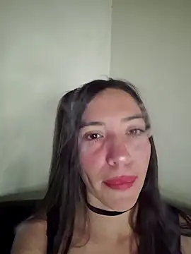 loveuu-bae Adlı Modelin Canlı Sohbet Odası