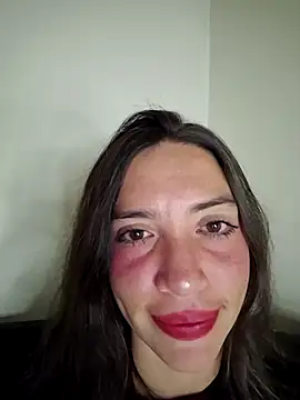 Živá chatovací místnost loveuu-bae