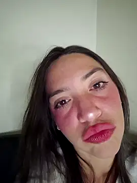loveuu-bae чат на живо