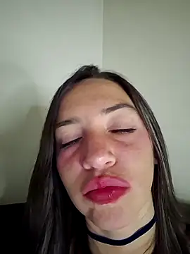 loveuu-bae élő chatszobája
