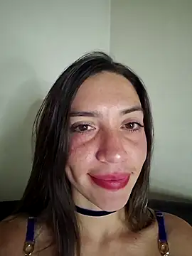 חדר צ'אט בשידור חי של loveuu-bae