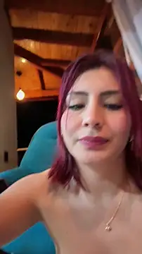 LINDA_PATTY94's Live Chat Room