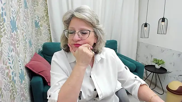 Živá chatovací místnost EvelynJoyful