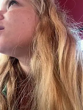 AnastasiaAniess Adlı Modelin Canlı Sohbet Odası