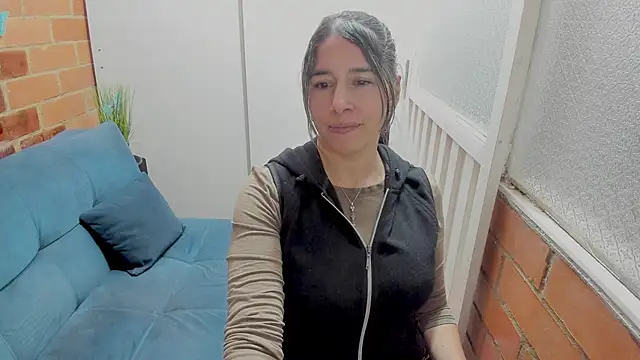 חדר צ'אט בשידור חי של Penelope47