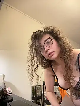 ladyturtle чат на живо