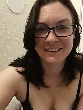 DesreRose's Live Chat Room