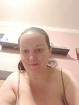 BustyLadyAlma Cameră chat live
