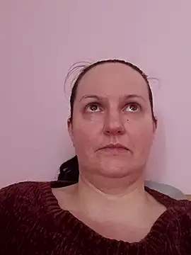 BustyLadyAlma Adlı Modelin Canlı Sohbet Odası