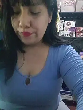 Kalani_Engel Adlı Modelin Canlı Sohbet Odası
