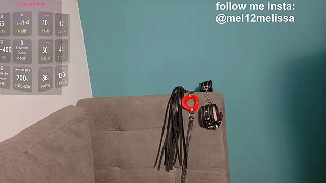 mel12meli Adlı Modelin Canlı Sohbet Odası