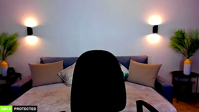 TheWoman__ লাইভ চ্যাট রুম