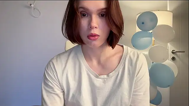 stacyluxxe's Live Chat Room