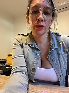 Gatitacarlita Live Chatrum