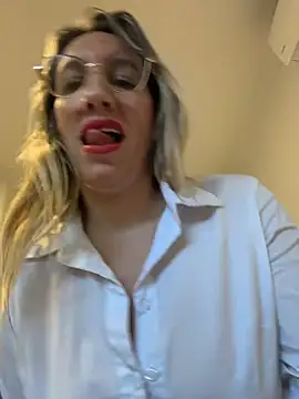 חדר צ'אט בשידור חי של Gatitacarlita
