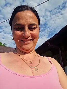 IsabelleCraft Adlı Modelin Canlı Sohbet Odası