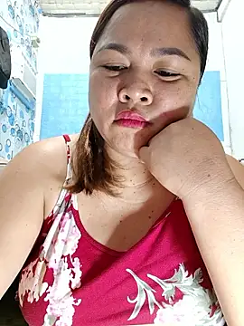 Sweetlorie_83 Adlı Modelin Canlı Sohbet Odası
