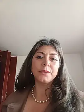 غرفة دردشة emma_tour المباشرة