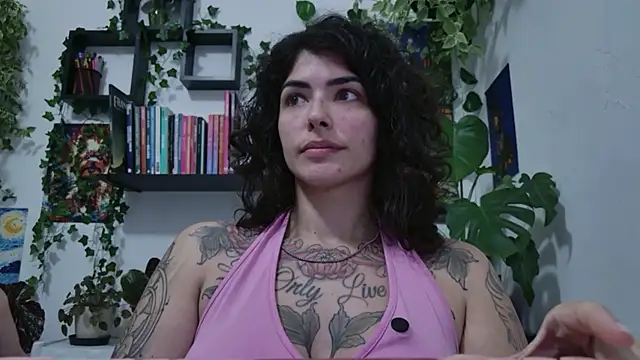חדר צ'אט בשידור חי של TaliMajesty