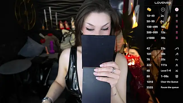 ห้องแชทสดของ MistressDarsy
