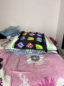 sandylau Adlı Modelin Canlı Sohbet Odası
