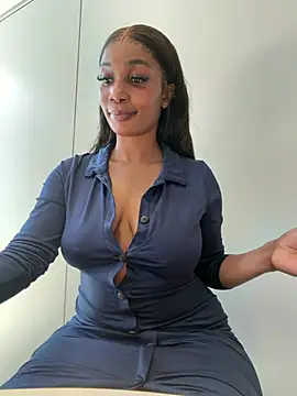 ___Nessa's Live Chat Room