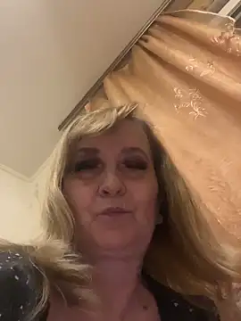 Chatroom en direct de Irina2909@xh