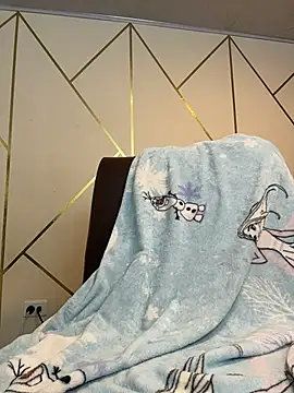 SQUIRTINGQUEEN11 Live Chatraum