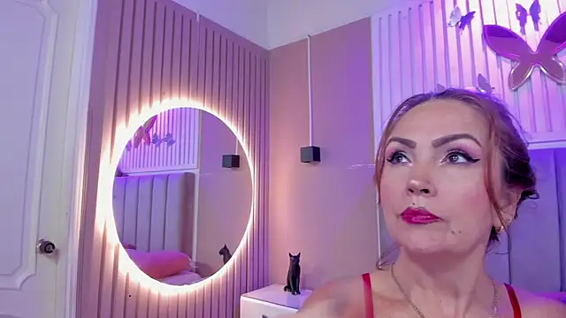 chantall1375's Live Chat Room