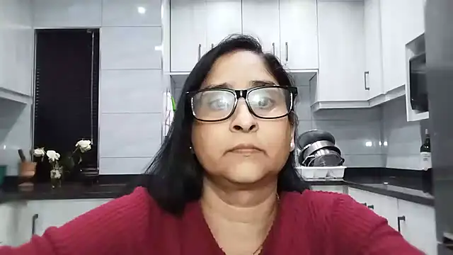 Indiankushy чат на живо