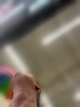 חדר צ'אט בשידור חי של lolabunny9