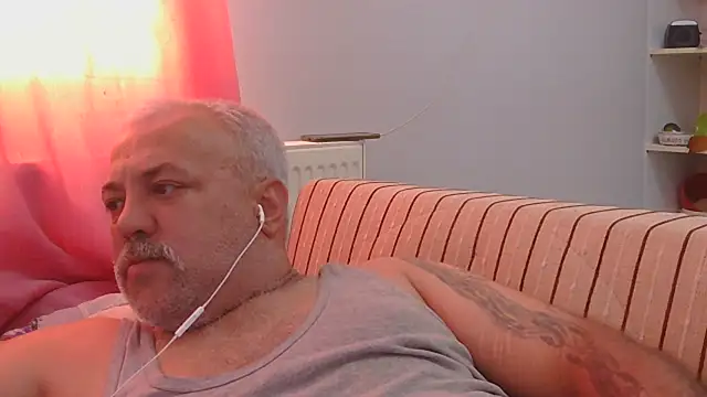 husoizmir's Live Sex Cam Show