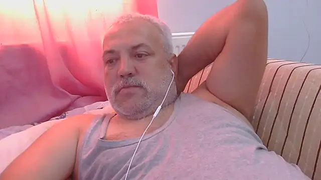 husoizmir Adlı Modelin Canlı Seks Kamerası Şovu