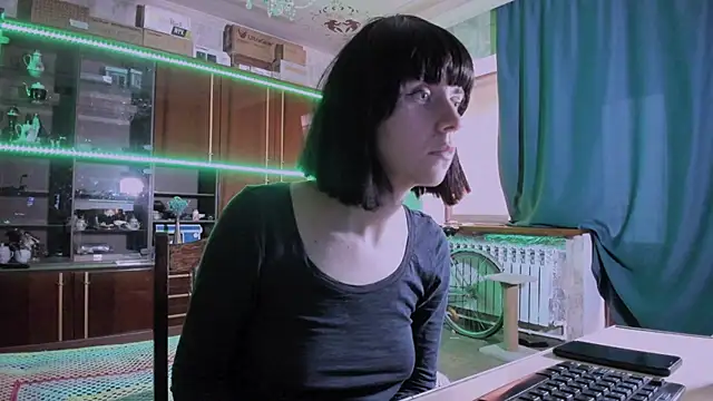 חדר צ'אט בשידור חי של pa1e_pr1ncess