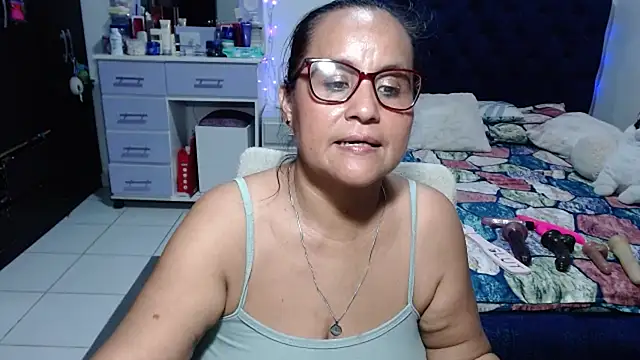 pervert_mommy_ – live chatrum