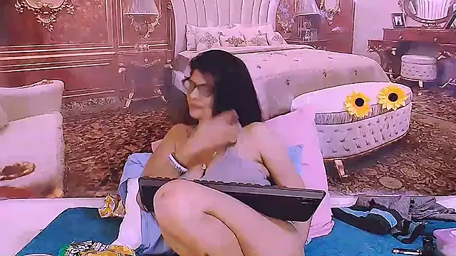 Sala de chat ao vivo de IndianAllure