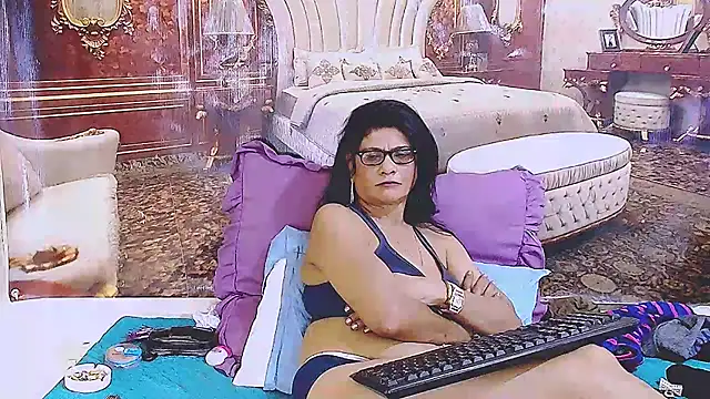 Živá chatovací místnost IndianAllure
