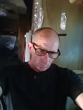 Živá chatovací místnost nicali78