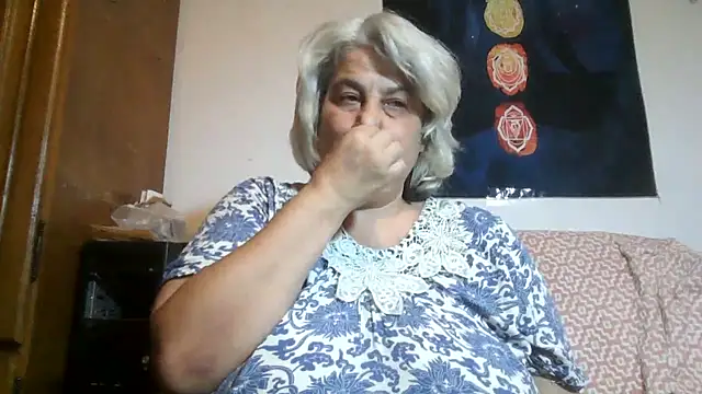 Živá chatovací místnost ExquisiteMature