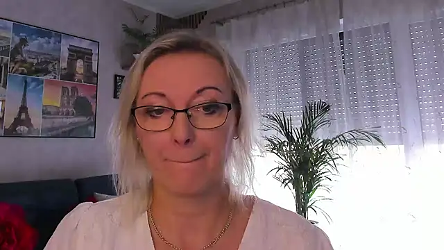vanessa_chat live-chat rom