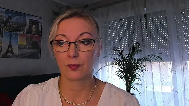 חדר צ'אט בשידור חי של vanessa_chat