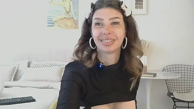 WhiteQueen888 Live Chatrum