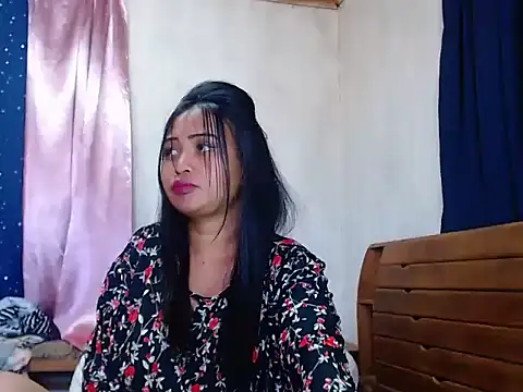 Princess_Ariahsquirtyn Live-seksikameraesitys