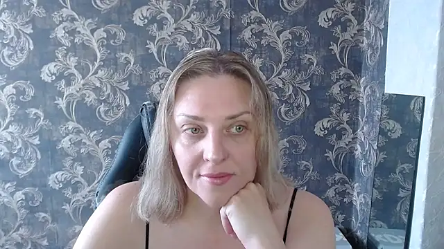 Sala de chat ao vivo de GoldenRain1