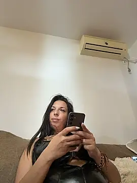 Almmaxxxx – live chatrum