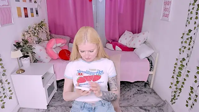 Laly_Peach – live chatrum
