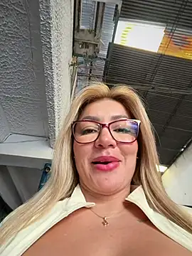 DIANITA_1988 现场聊天室