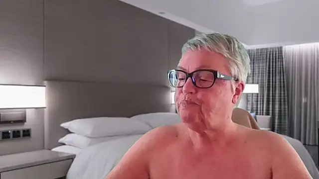 Sala de chat ao vivo de Mystery-Grandmother