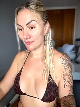 NastyMilf_ Live Chatraum