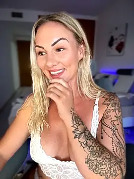 NastyMilf_ – Naživo chatovacia miestnosť